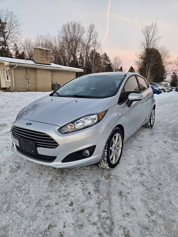 2015 Ford Fiesta SE Hatchback