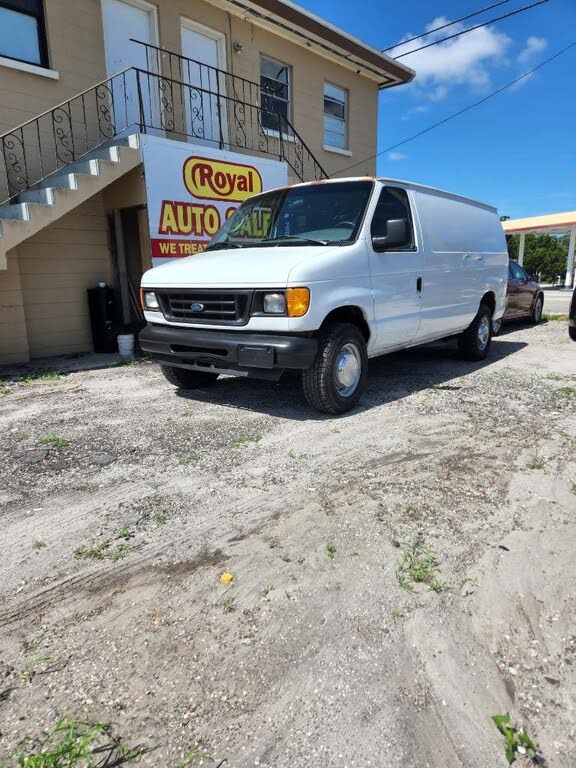 2006 Ford E-Series E-350 Super Duty Cargo Van