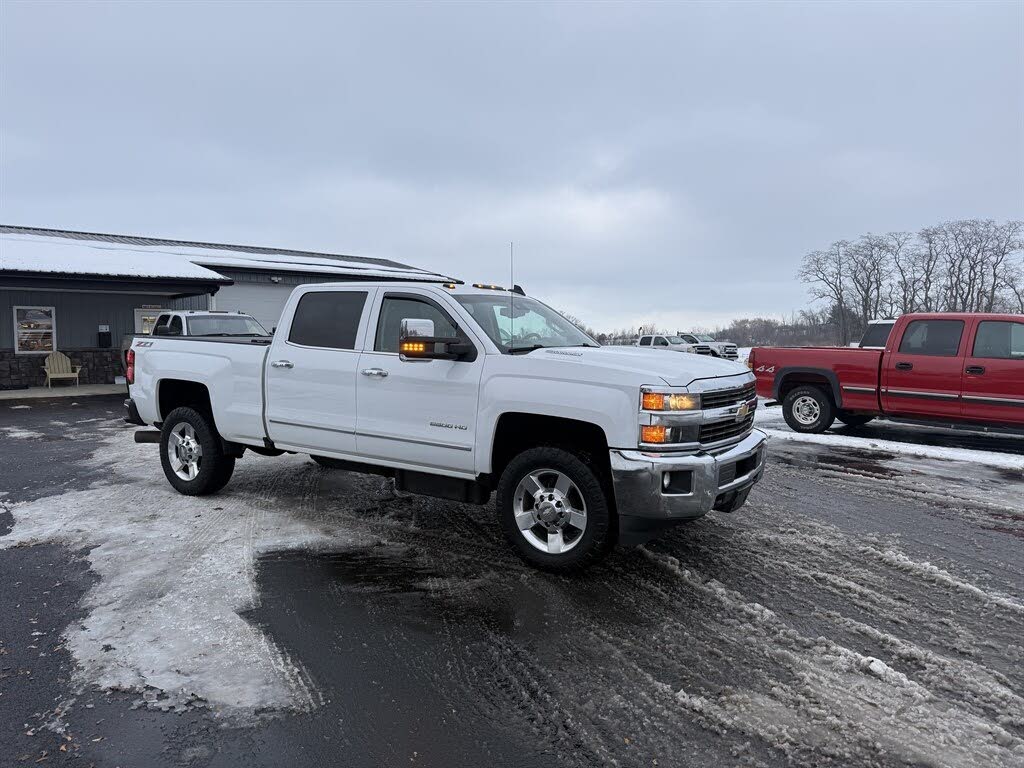 2016 Chevrolet Silverado 2500HD LTZ Crew Cab 4WD