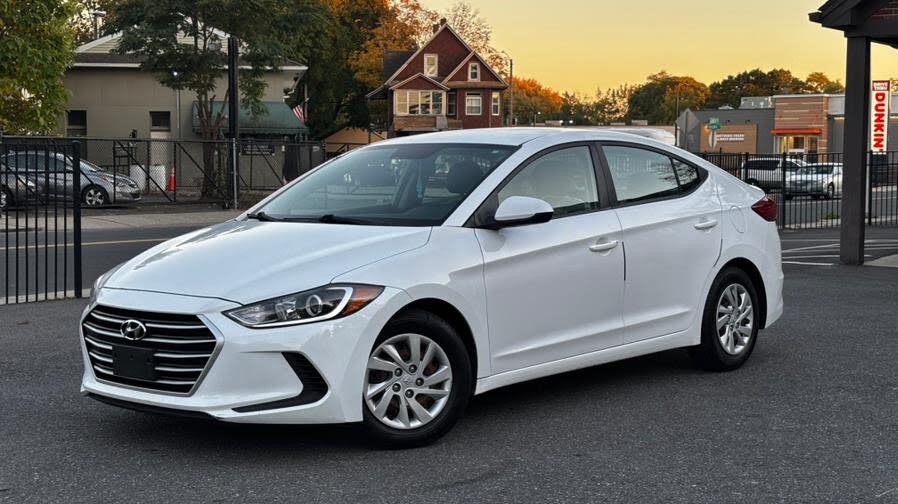 2017 Hyundai Elantra SE FWD