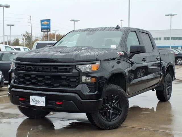 2024 Chevrolet Silverado 1500 Custom Trail Boss Crew Cab 4WD