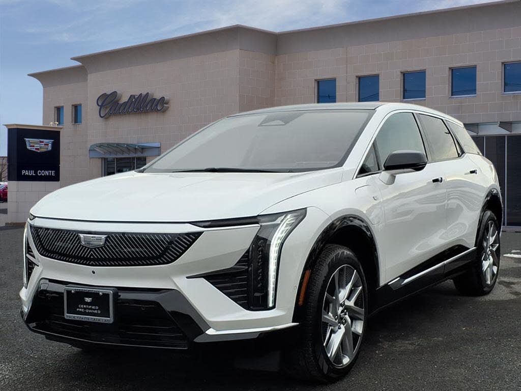 2025 Cadillac OPTIQ Luxury 1 AWD