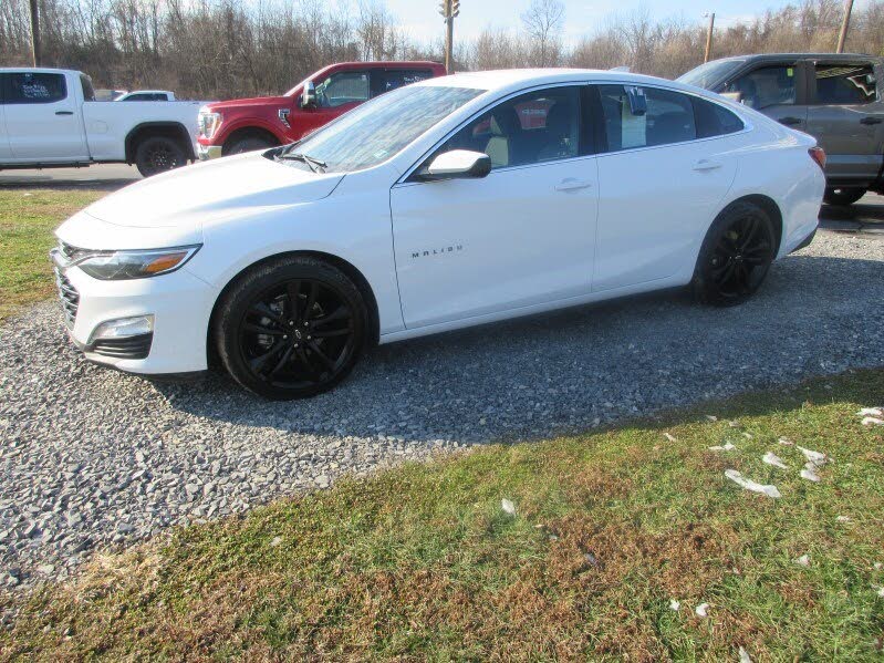 2025 Chevrolet Malibu LT with 1LT FWD