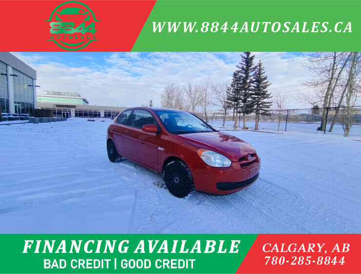2008 Hyundai Accent SE 2-Door Hatchback FWD