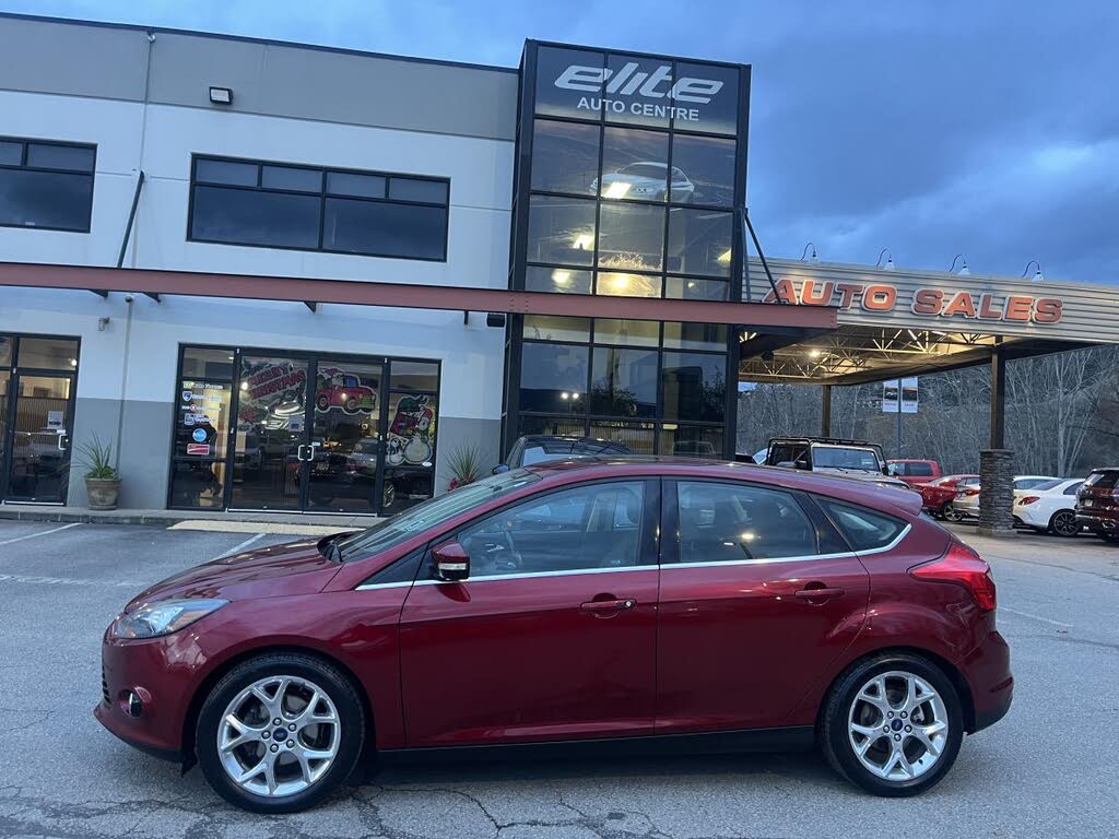 2013 Ford Focus Titanium Hatchback
