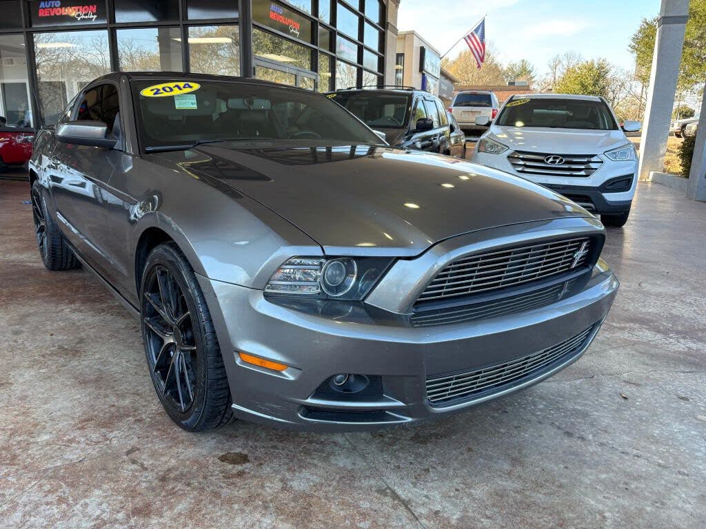 2014 Ford Mustang V6 Premium Coupe RWD