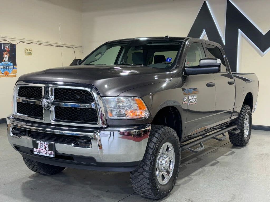 2017 RAM 2500 Tradesman Crew Cab 4WD
