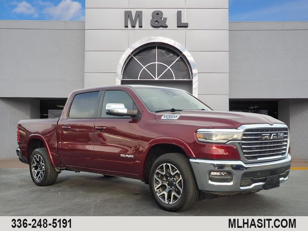 2025 RAM 1500 Laramie Crew Cab 4WD