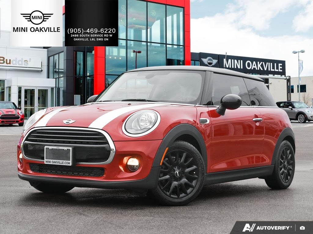 2017 MINI Cooper 2-Door Hatchback FWD