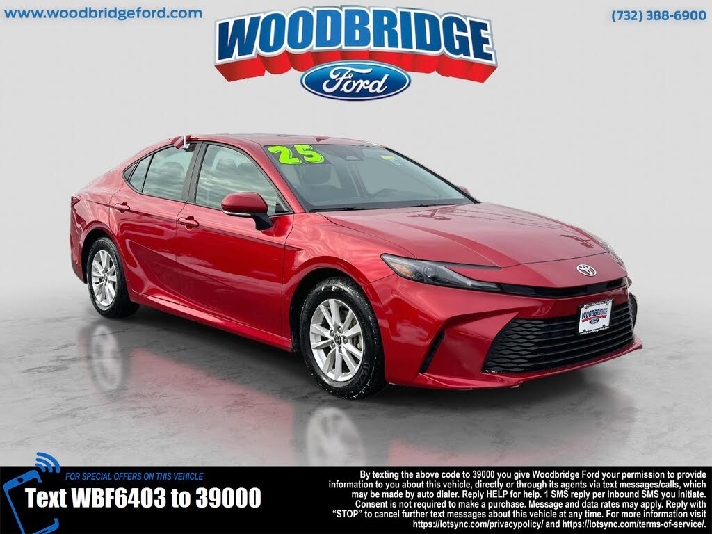 2025 Toyota Camry LE FWD