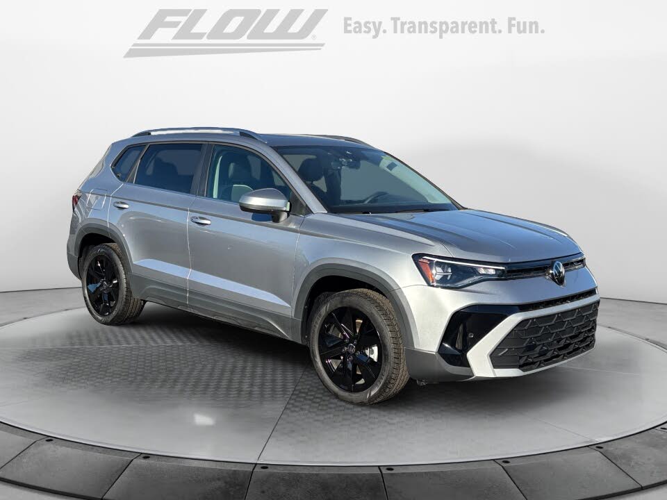 2025 Volkswagen Taos SE FWD