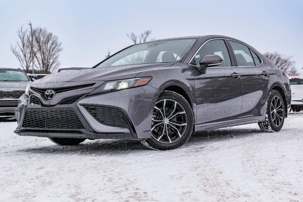 2022 Toyota Camry SE FWD