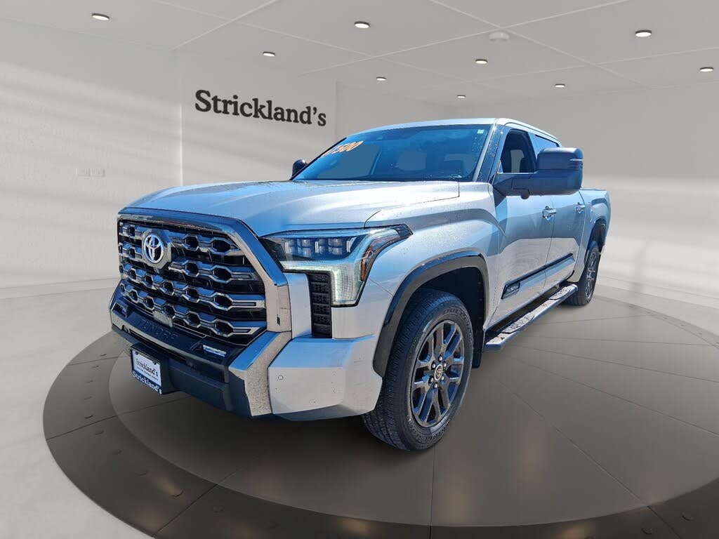 2022 Toyota Tundra Platinum CrewMax Cab 4WD