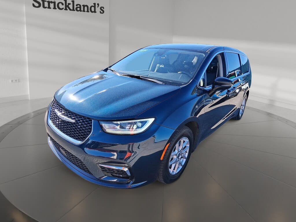 Chrysler Pacifica Touring L FWD 2024