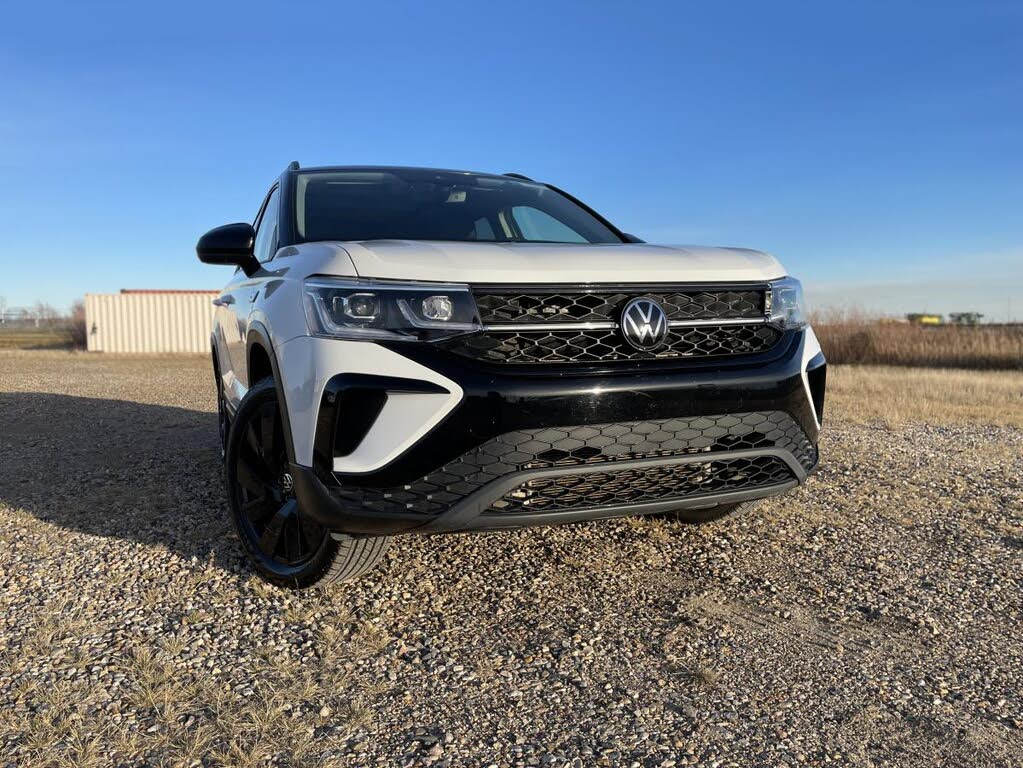 2024 Volkswagen Taos SE Black 4Motion