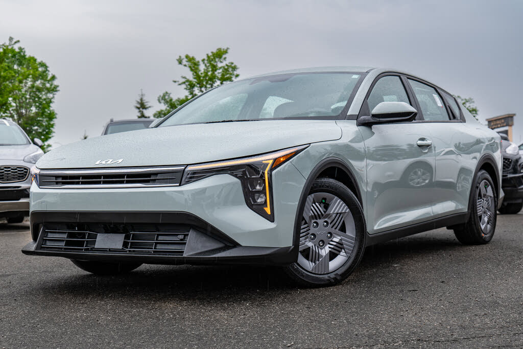 2025 Kia K4 LX FWD