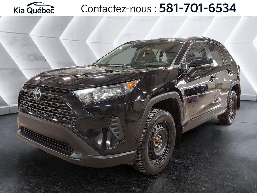 Toyota RAV4 LE FWD 2020