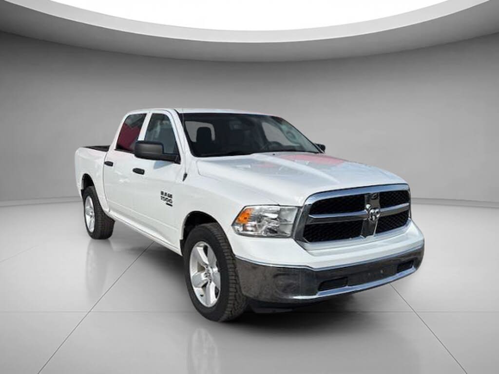 2023 RAM 1500 Classic SLT Crew Cab 4WD