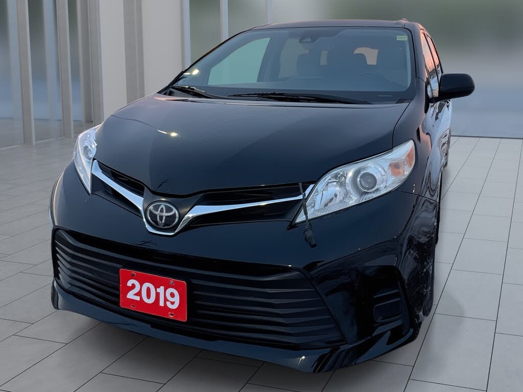 2019 Toyota Sienna LE 8-Passenger FWD