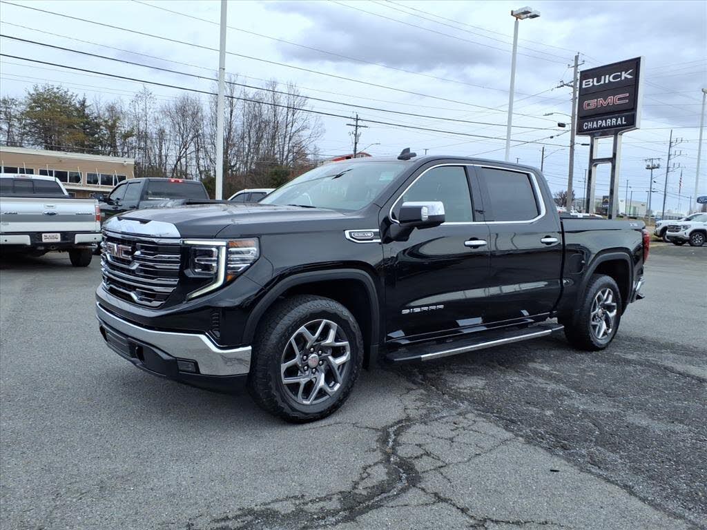 2024 GMC Sierra 1500 SLT Crew Cab 4WD