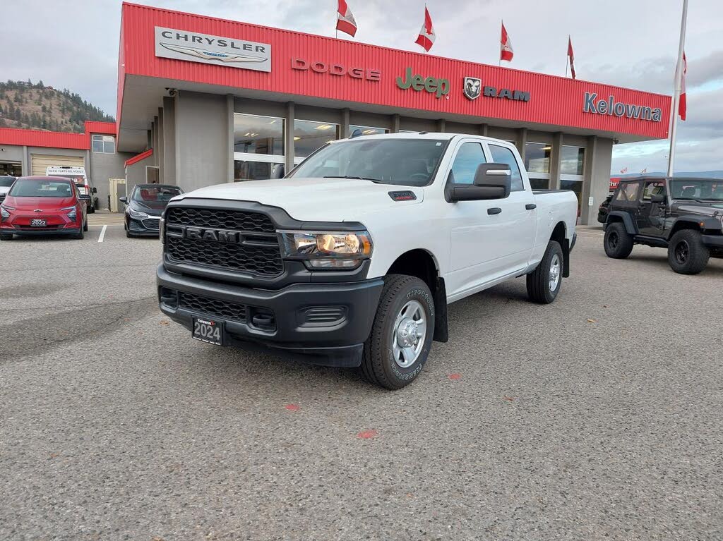 2024 RAM 3500 Tradesman Crew Cab 4WD
