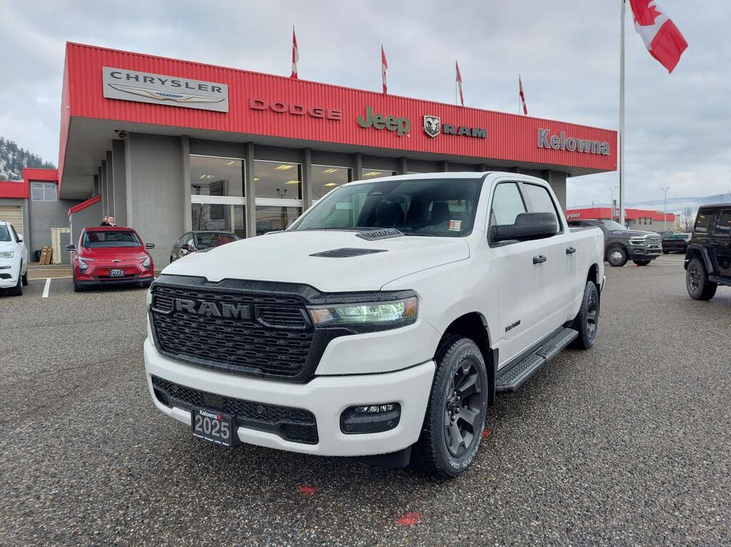 2025 RAM 1500 Tradesman Crew Cab 4WD