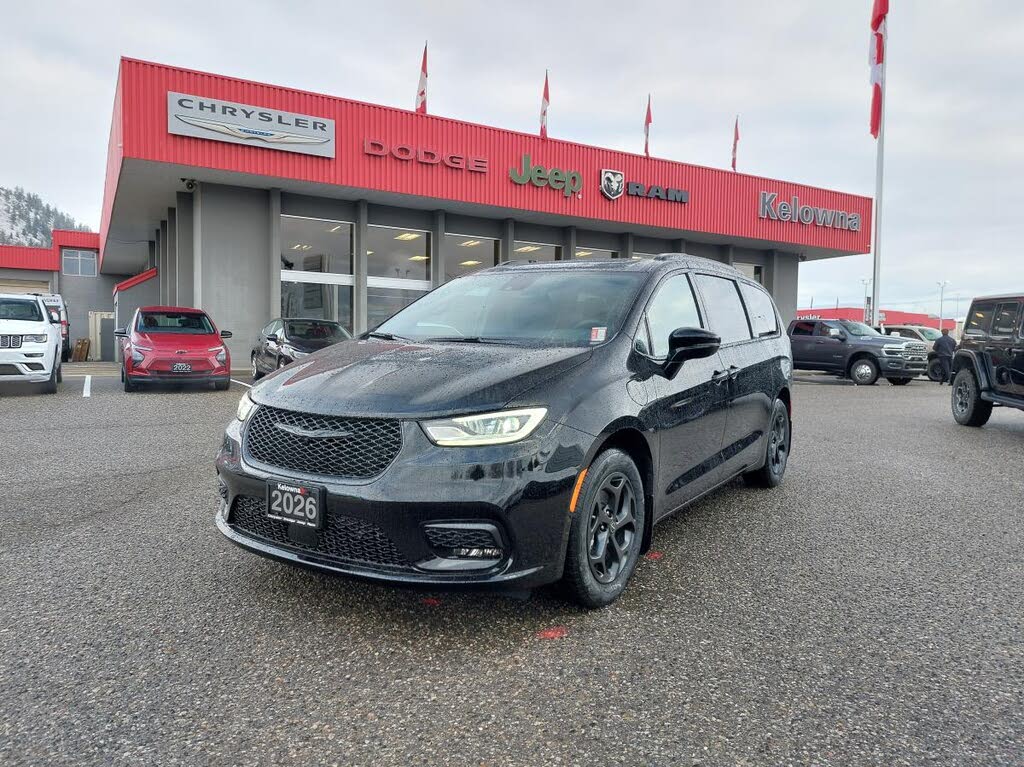 2026 Chrysler Pacifica Hybrid Select FWD