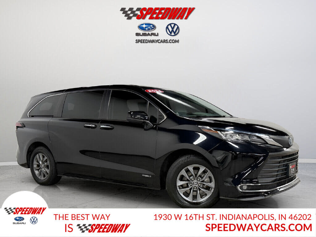 2021 Toyota Sienna XLE 7-Passenger AWD