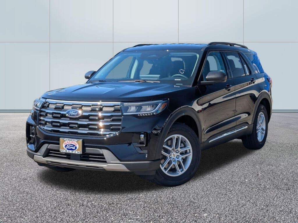 2025 Ford Explorer ST-Line RWD