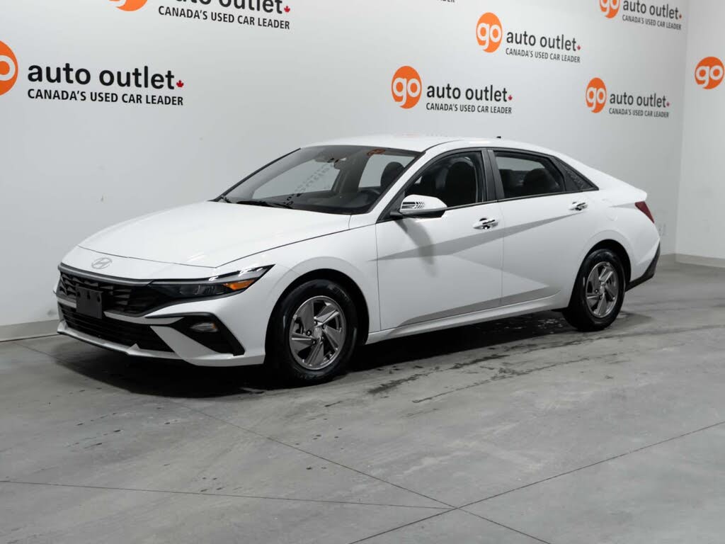 2025 Hyundai Elantra Essential FWD