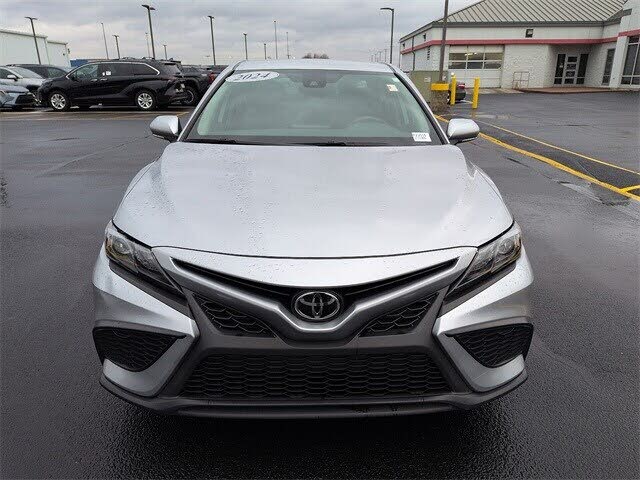 2024 Toyota Camry SE FWD