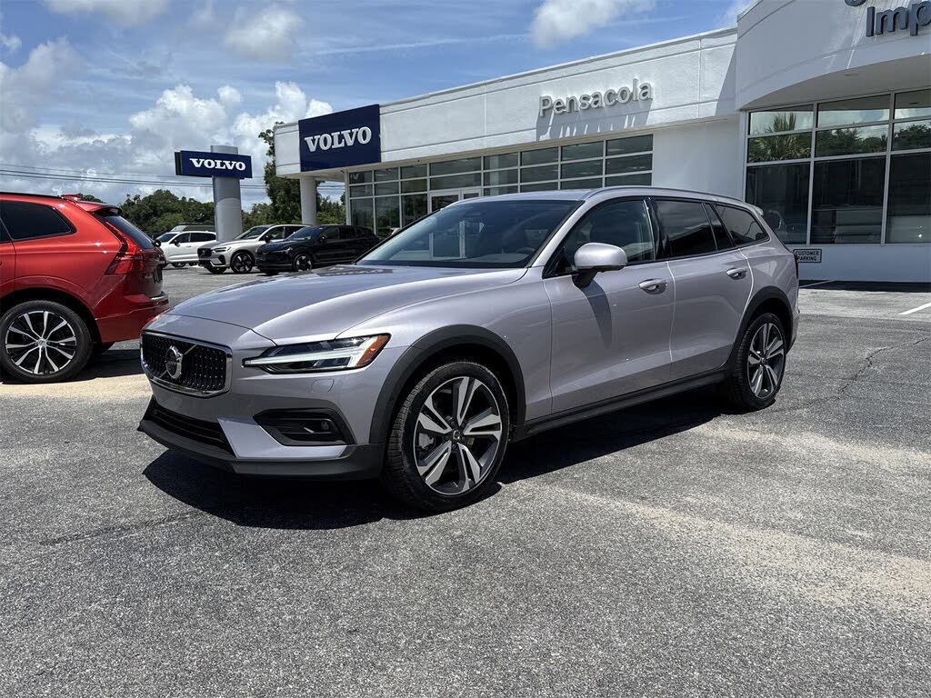 2026 Volvo V60 Cross Country B5 Plus AWD