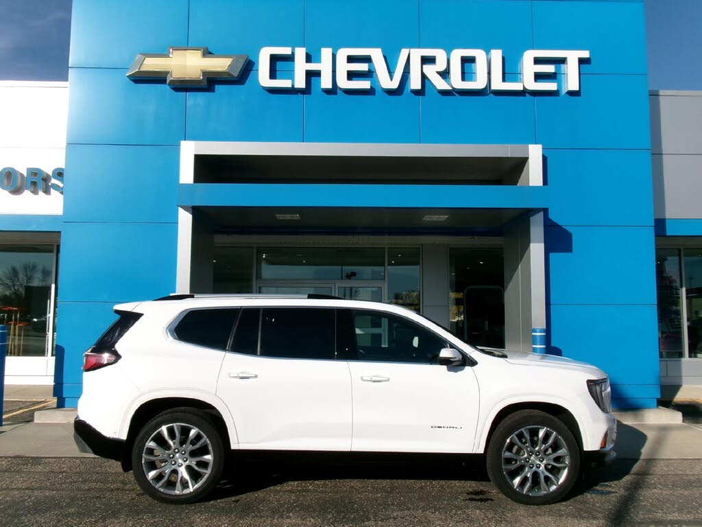 2026 GMC Acadia Denali AWD