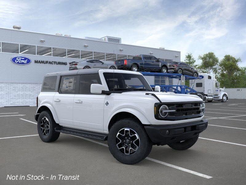 2025 Ford Bronco Outer Banks 4-Door 4WD