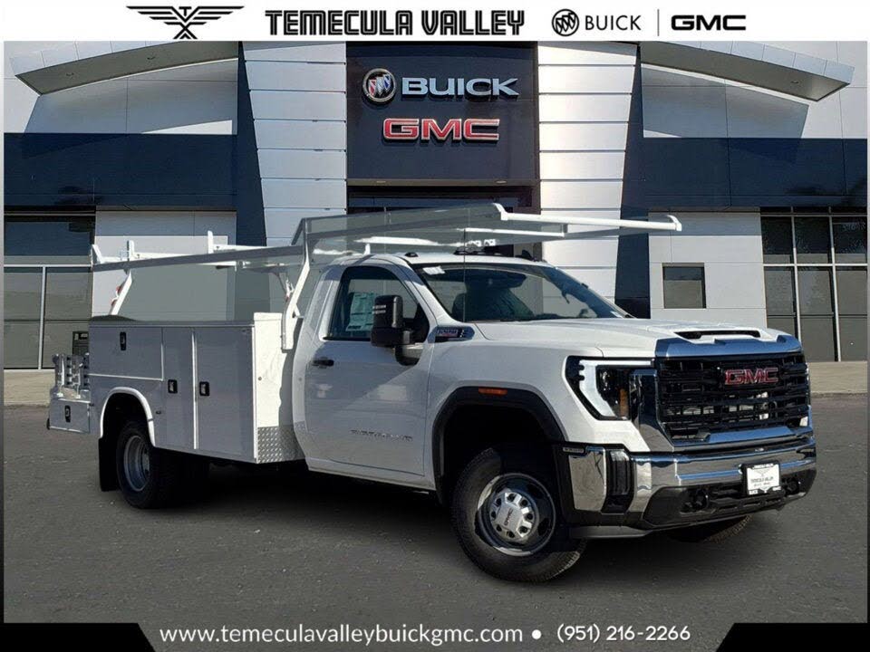 2025 GMC Sierra 3500HD Chassis Pro Regular Cab 4WD