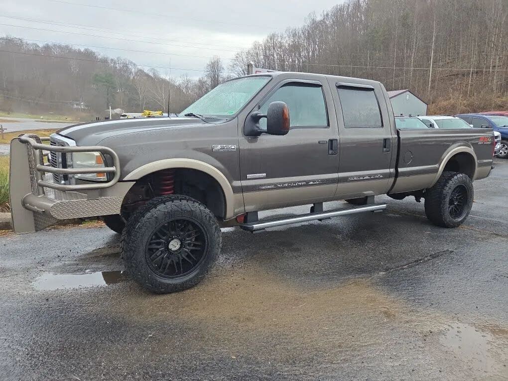 2006 Ford F-350 Super Duty Lariat Crew Cab SB 4WD