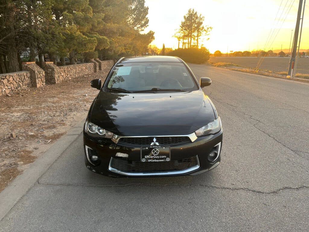 2016 Mitsubishi Lancer ES FWD