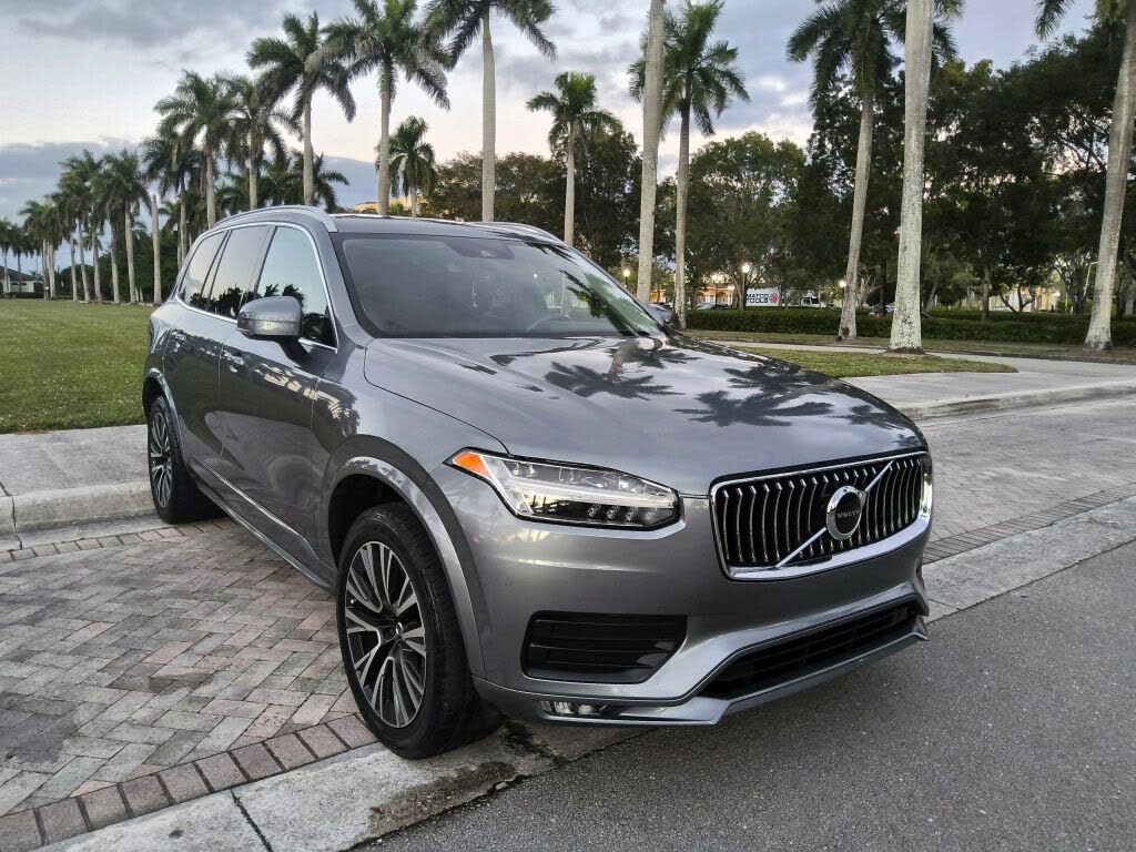2020 Volvo XC90 T5 Momentum FWD