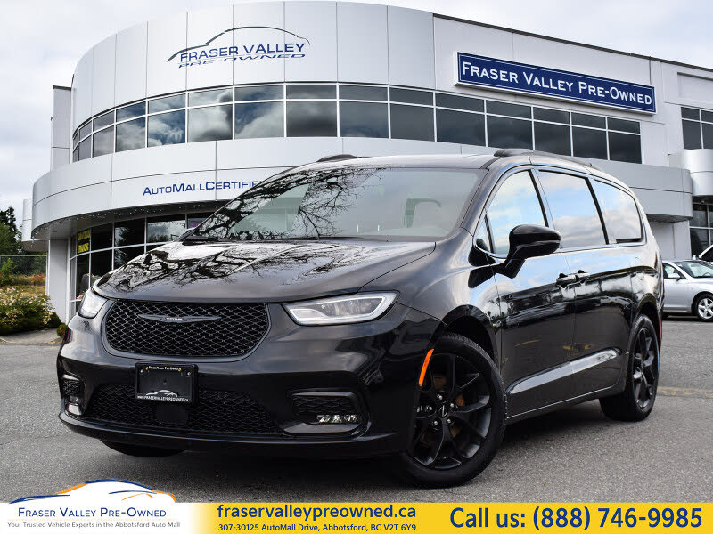 Chrysler Pacifica Touring L FWD 2024