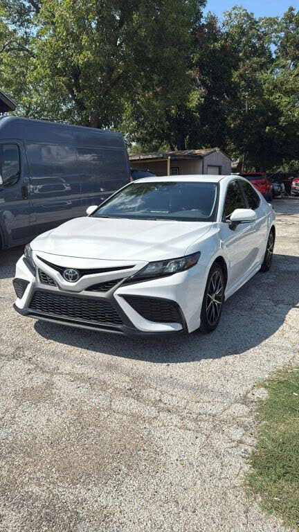 2024 Toyota Camry SE Nightshade FWD