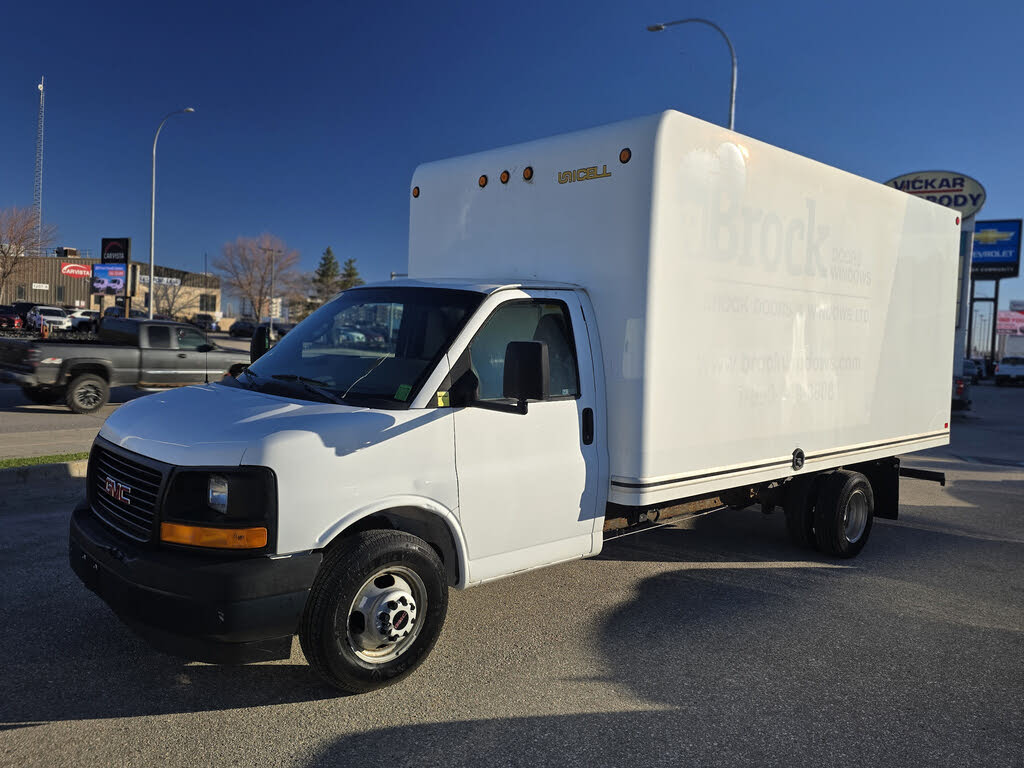 2017 GMC Savana Chassis 3500 177 Cutaway RWD