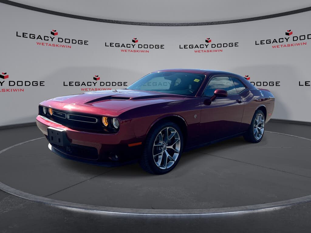 2020 Dodge Challenger SXT RWD