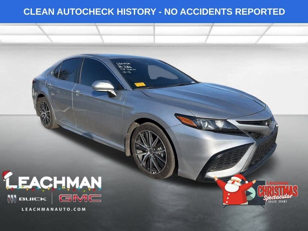 2024 Toyota Camry SE FWD