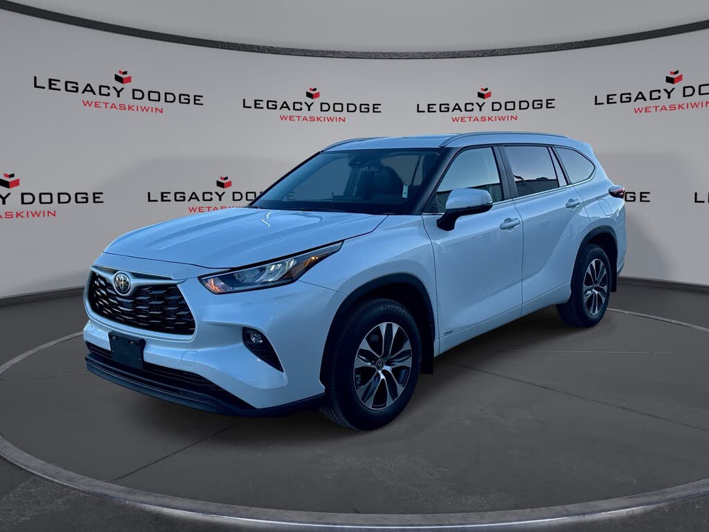 2025 Toyota Highlander Hybrid XLE AWD