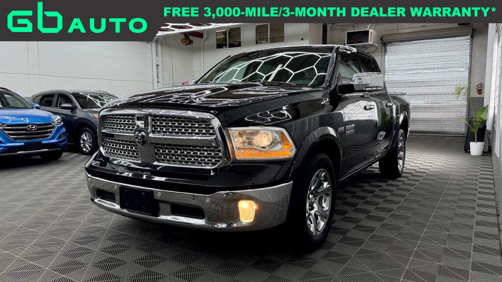 2015 RAM 1500 Laramie Crew Cab 4WD