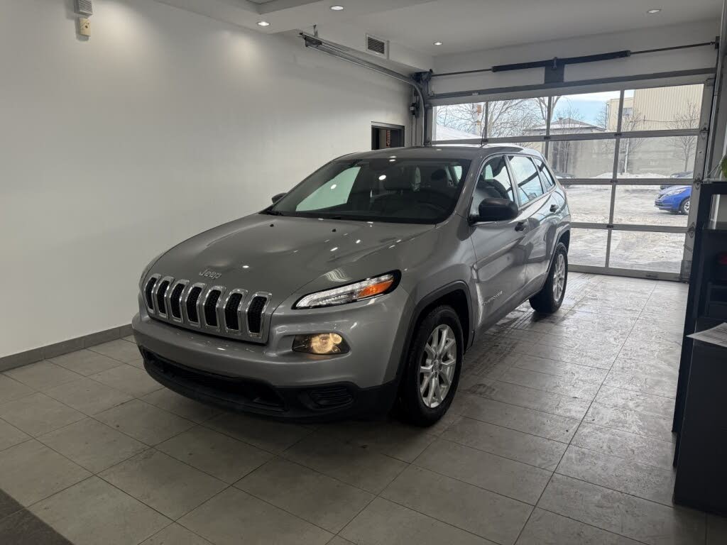 2016 Jeep Cherokee Sport FWD