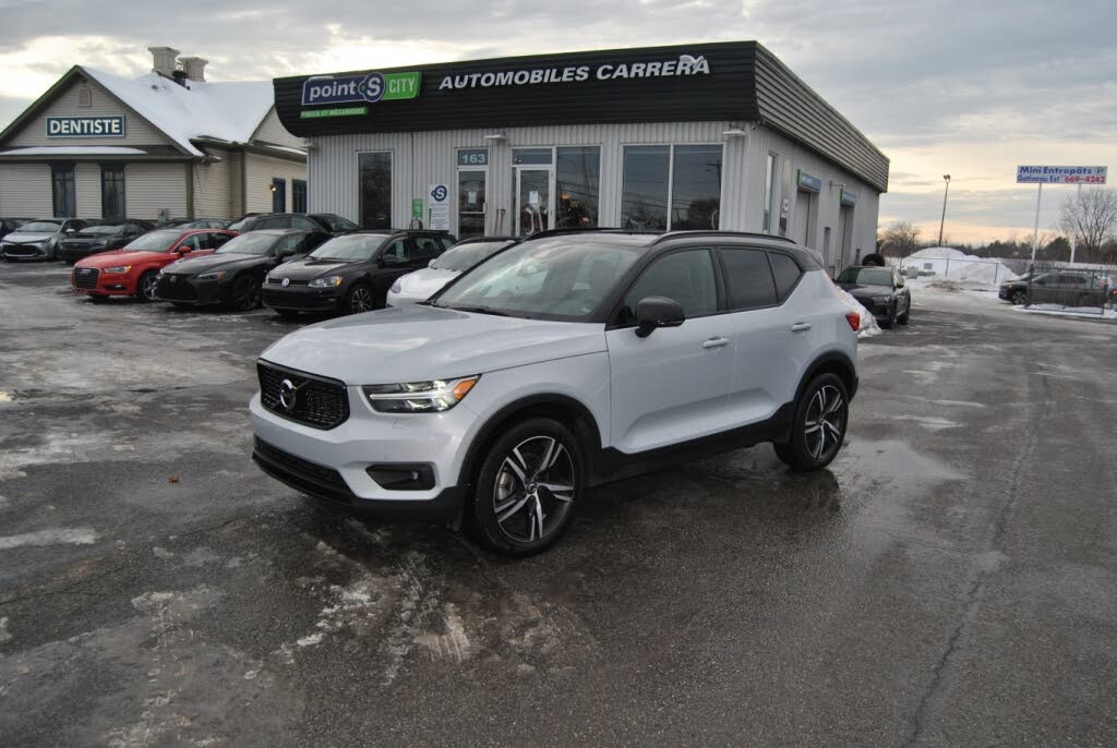 2022 Volvo XC40 T5 R-Design AWD