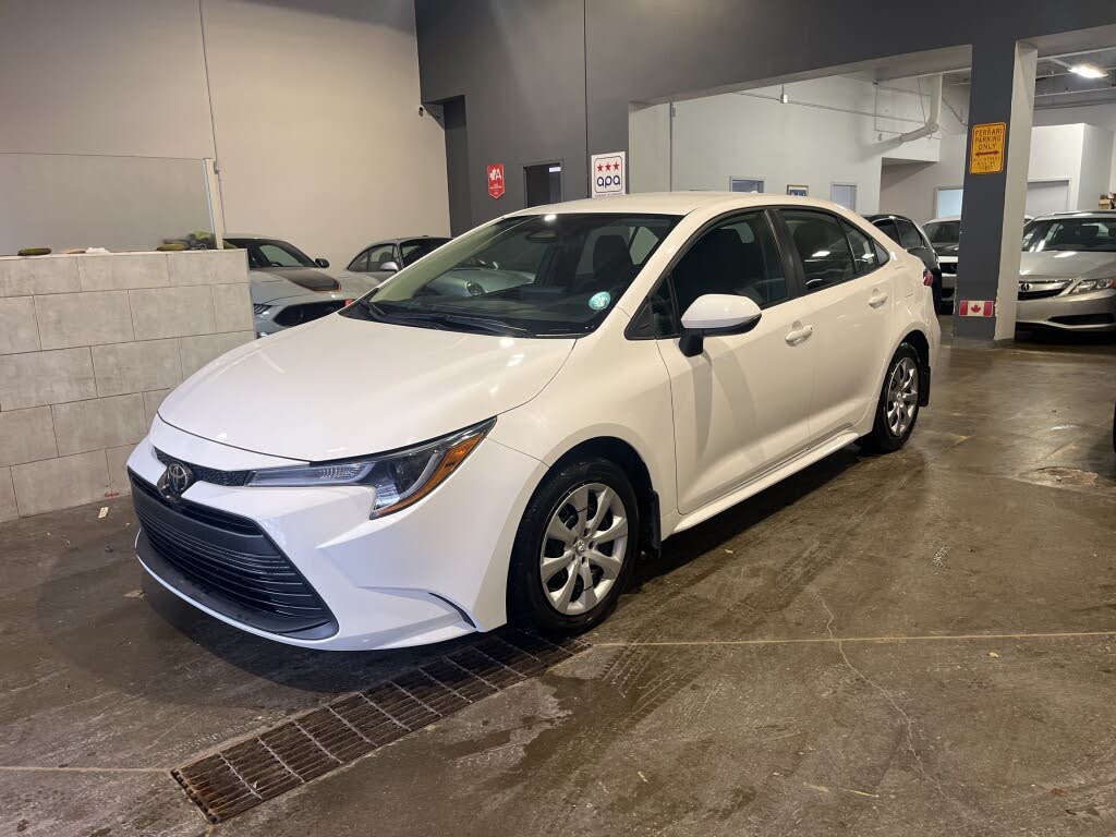 2024 Toyota Corolla LE FWD