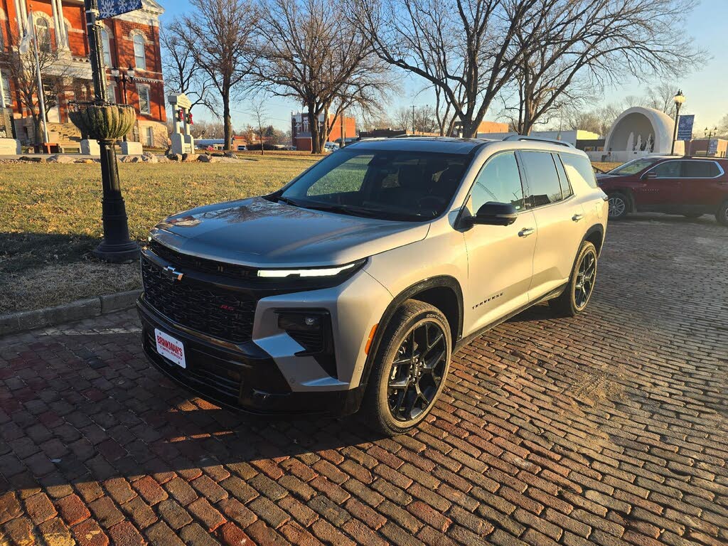 2024 Chevrolet Traverse RS FWD