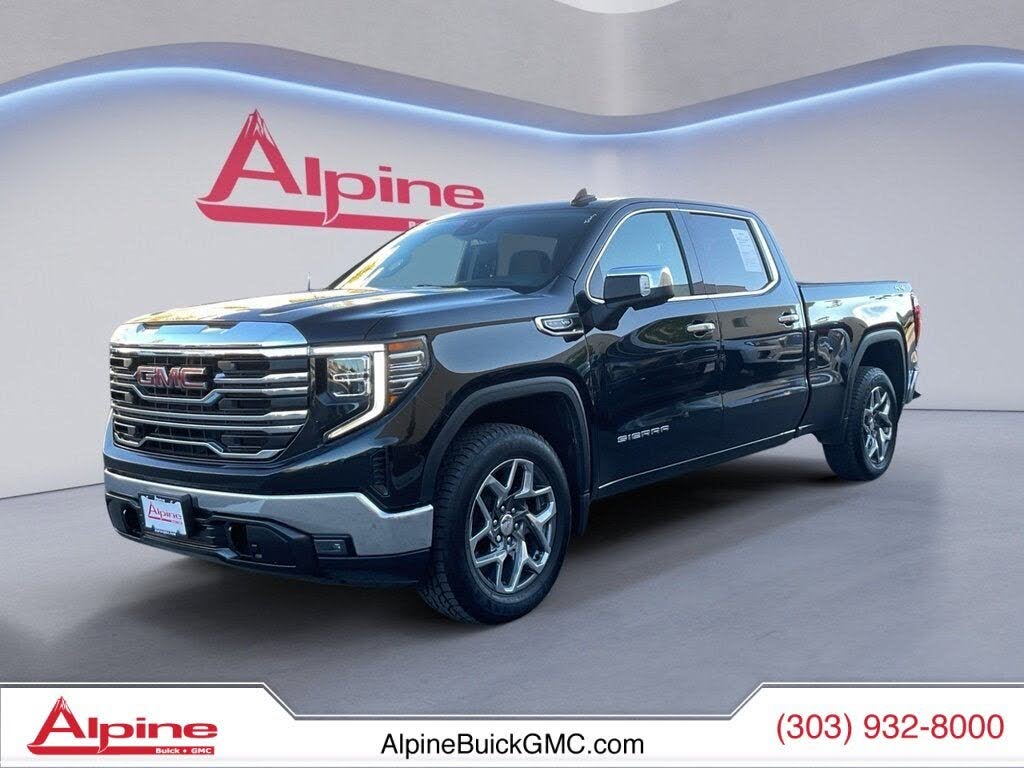 2022 GMC Sierra 1500 SLT Crew Cab 4WD